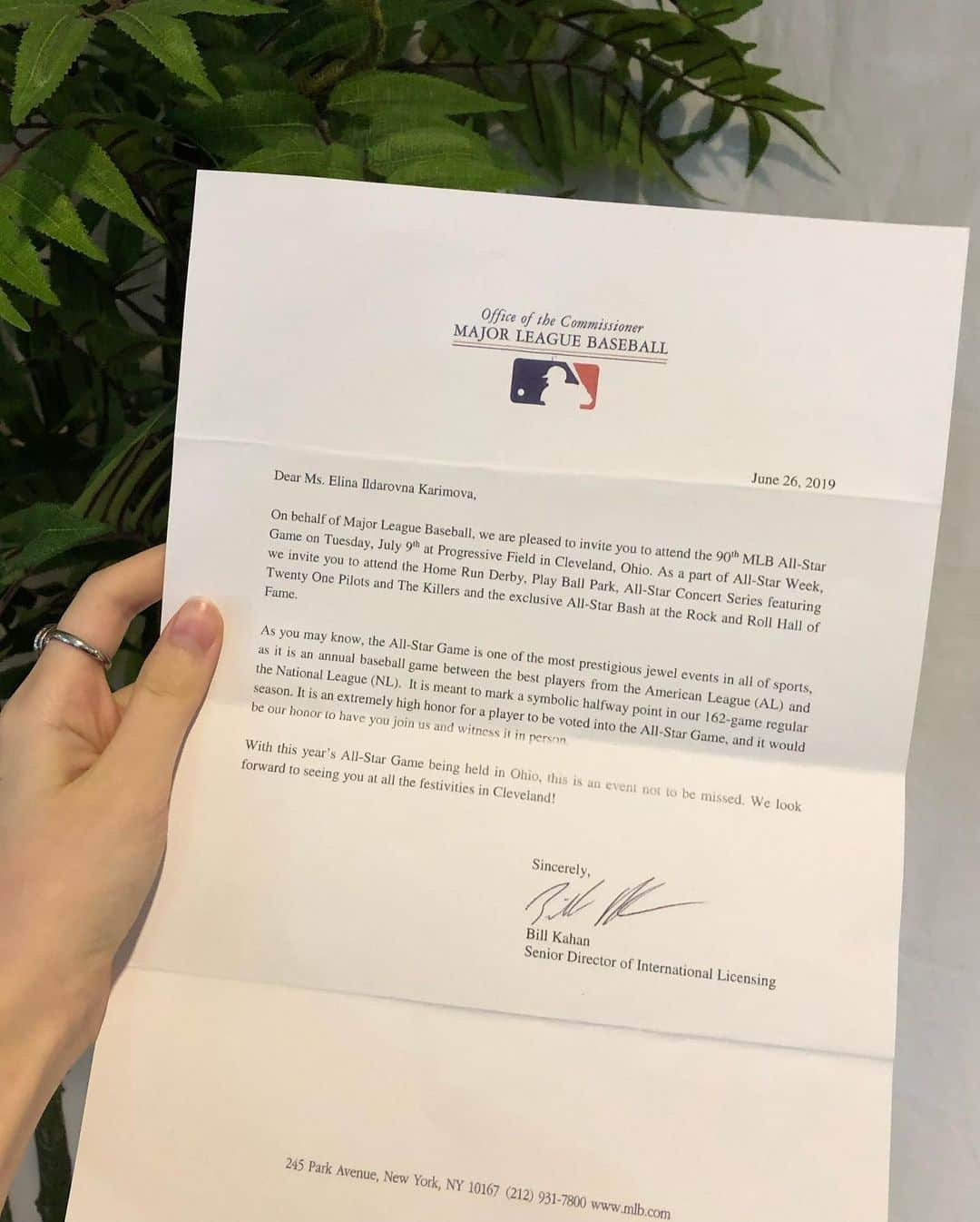 Elina 엘리나 (エリナ) さんのインスタグラム写真 - (Elina 엘리나 (エリナ) Instagram)「USA’s MLB has invited me to come to America representing Korea! 💘👀 미국 mlb본사에서 저를 한국 대표로 공식 초청해줘서 미국에 다녀오게 됩니다! 감사합니다 헤헤✨ . . #mlb #mlbkorea #mlbcrew #allstargame2019 #asg #LA다저스 #ladodgers #hyunjinryu #류현진」7月4日 22時24分 - elina_4_22