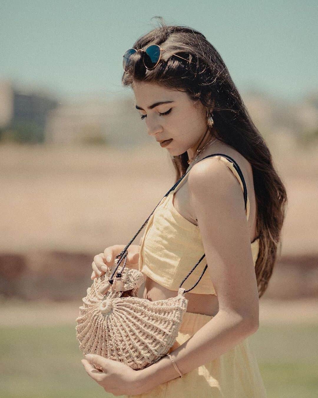 のインスタグラム：「Beautiful summer look with the Gaston bag from @dilasia #jaminpuech #fashion #girl #style」