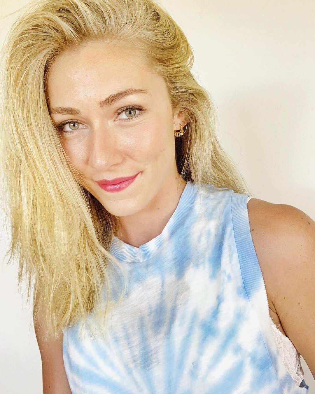 ミカエラ・シフリンのインスタグラム：「Happy Bday AMERICA🤘🙌🇺🇸🇺🇸🇺🇸 (hair cred - @gsirchio )」
