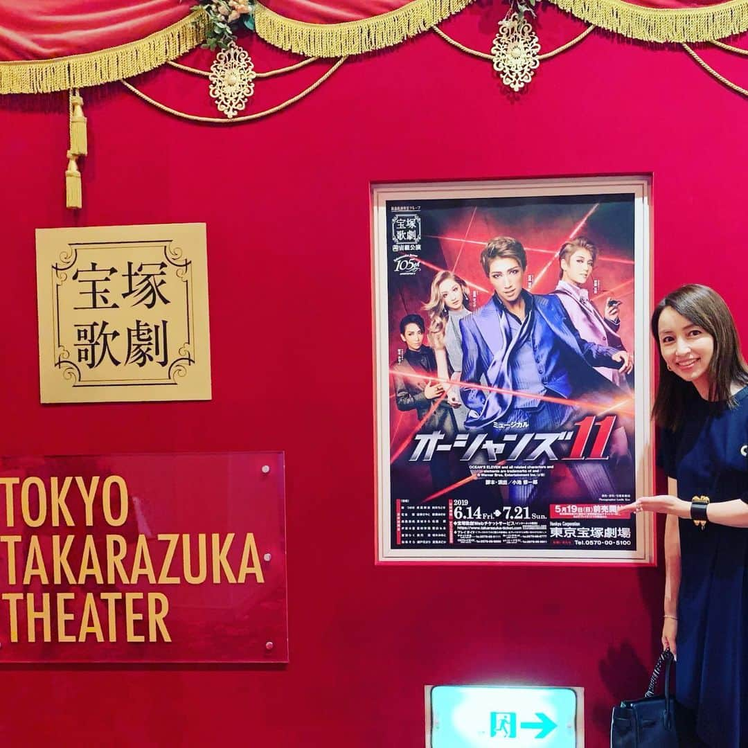 矢田亜希子さんのインスタグラム写真 - (矢田亜希子Instagram)「宝塚 宙組公演行ってきました‼︎オーシャンズ11。もう最高‼︎最高にかっこいい。興奮覚めやらぬ。。。 #矢田亜希子#akikoyada #宝塚#宙組#宙組公演#真風涼帆 さん#かっこよすぎる#綺麗すぎる#夢見心地#夢のよう#楽しすぎ#大興奮#観たことない方は絶対観た方がいいです#オーシャンズ11#東京宝塚劇場」7月5日 9時30分 - akiko_yada