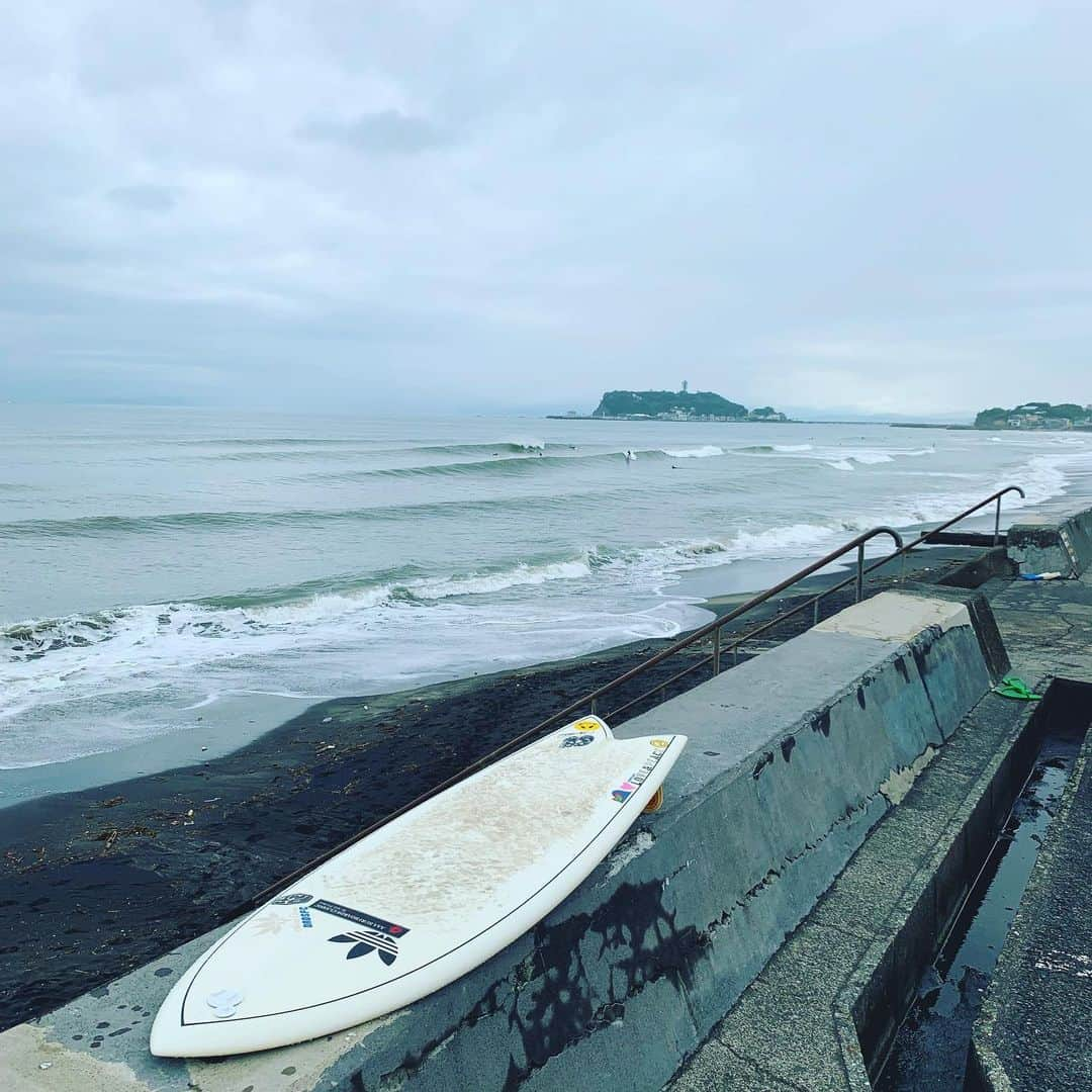 石川直宏さんのインスタグラム写真 - (石川直宏Instagram)「最適な場に最適なタイミングで行動出来る大切さを学んだ日。情報社会の世の中で、自分の感覚を信じて行動に移せる余裕と判断のバランスを保ち続けたい。そんな中で出合う事の出来た二度とない唯一無二のエネルギーは計り知れない。今もそんな場に身を置けている事への感謝と共に・・・ . #本能 #感覚 #行動 #感謝 #唯一無二 #バランス #タイミング #エネルギー」7月5日 0時34分 - sgss.18