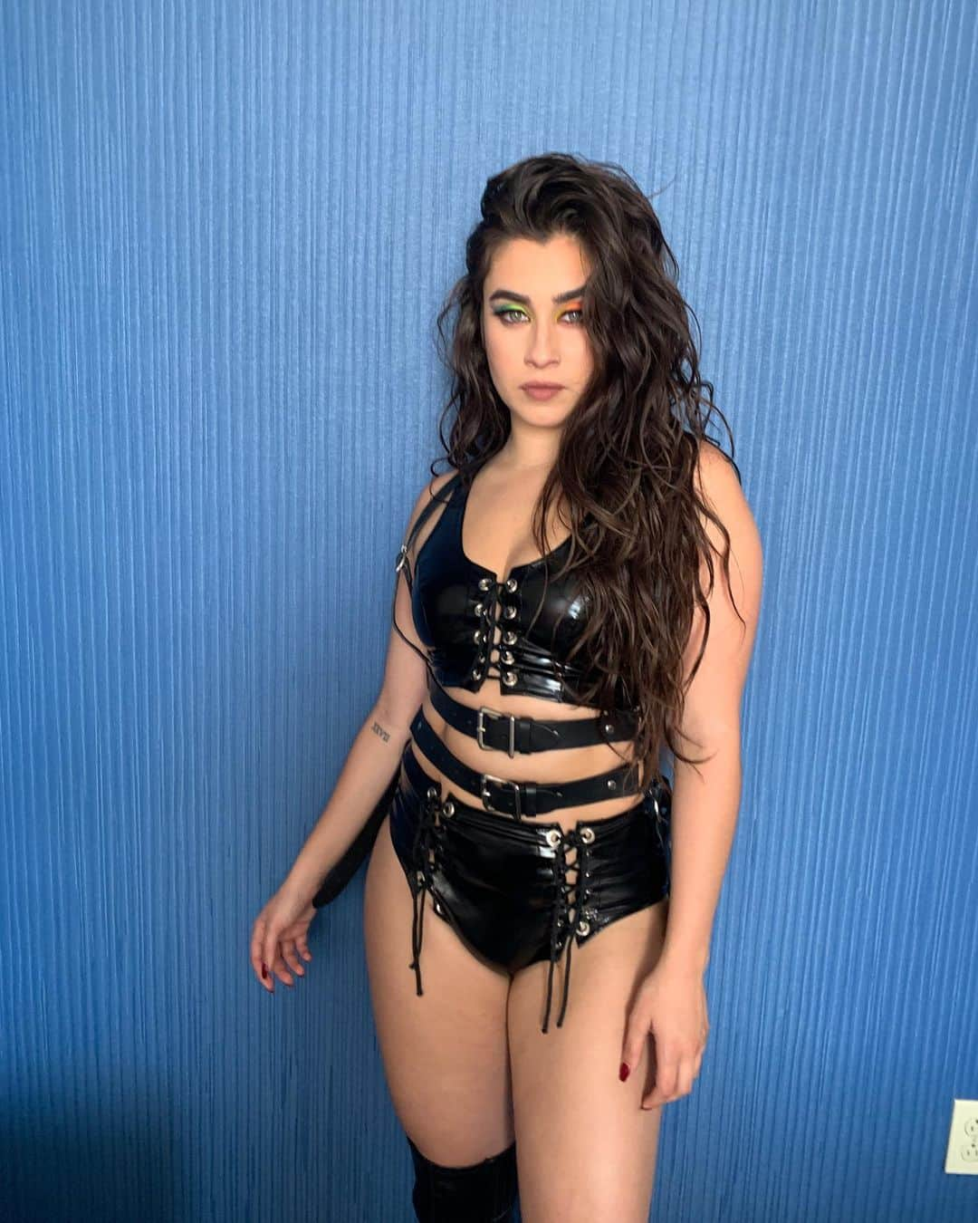 ローレン・ハウレギさんのインスタグラム写真 - (ローレン・ハウレギInstagram)「Outlets never let me live my best life.」7月5日 0時56分 - laurenjauregui