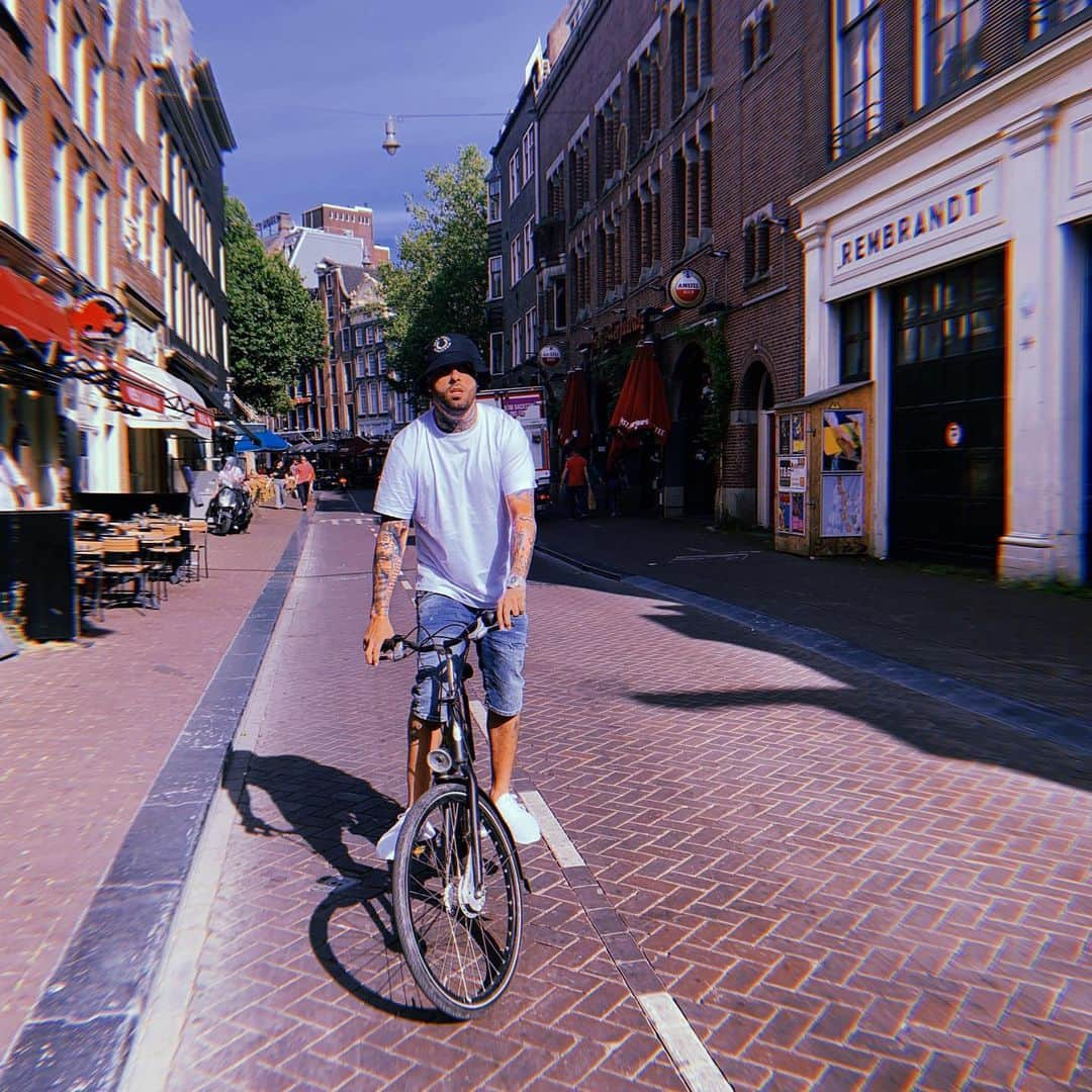 NICKY JAMさんのインスタグラム写真 - (NICKY JAMInstagram)「🚲」7月5日 1時15分 - nickyjam