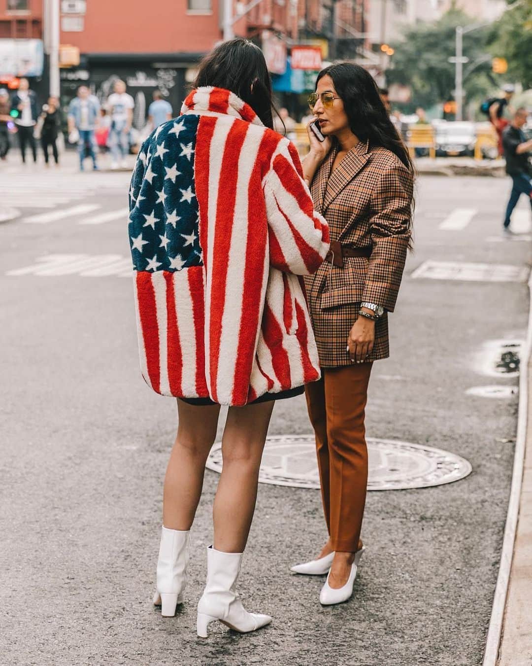 NYFW（ニューヨークファッションウィーク）さんのインスタグラム写真 - (NYFW（ニューヨークファッションウィーク）Instagram)「Happy birthday, America 🇺🇸 Spending our #FourthofJuly celebrating in style. 🎆 Photo by @collagevintage2」7月5日 1時08分 - nyfw