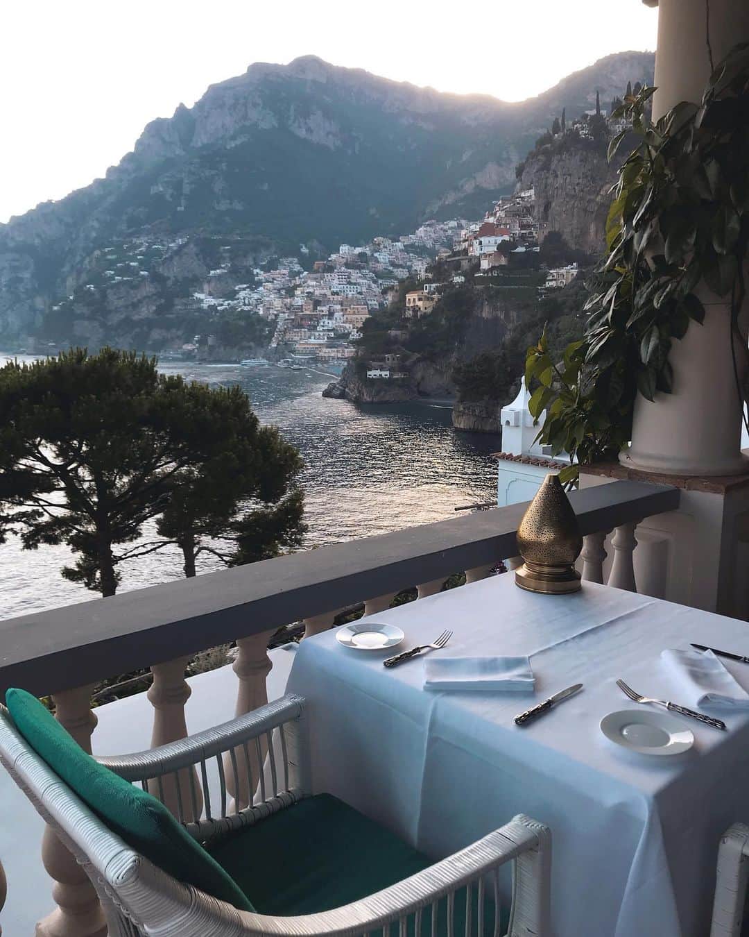 シャニーナ・シャイクのインスタグラム：「lets take a moment for this view ✨」