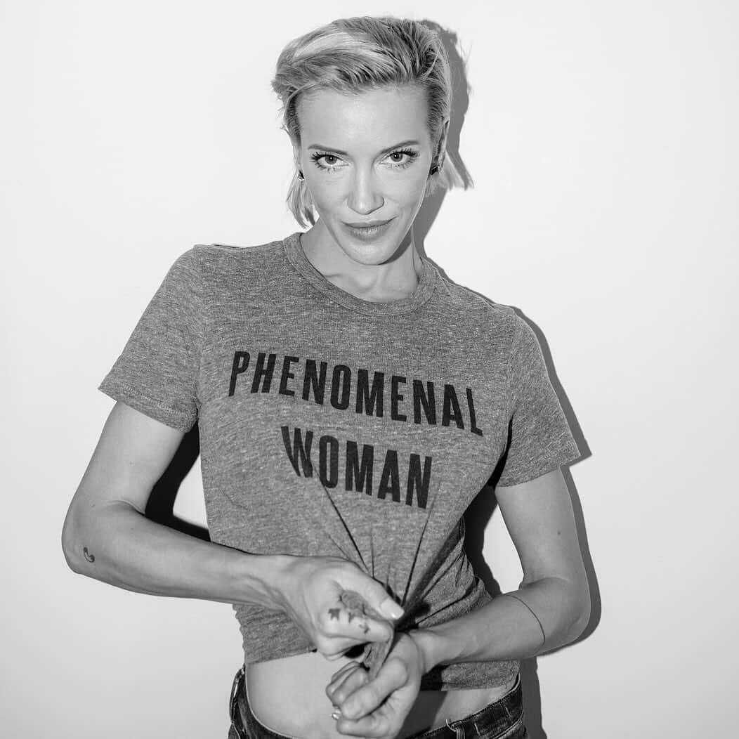 ケイティ・キャシディさんのインスタグラム写真 - (ケイティ・キャシディInstagram)「You’re phenomenal too… #PhenomenalWomen」7月5日 2時01分 - katiecassidy