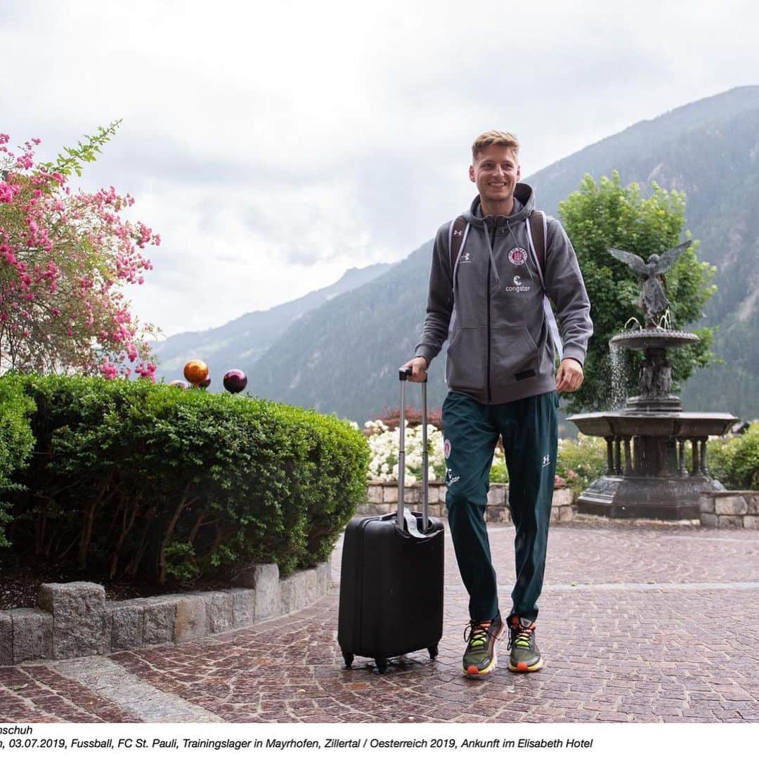 のインスタグラム：「first 2 days in austria #trainingscamp #fcstpauli 😁💪🏼」