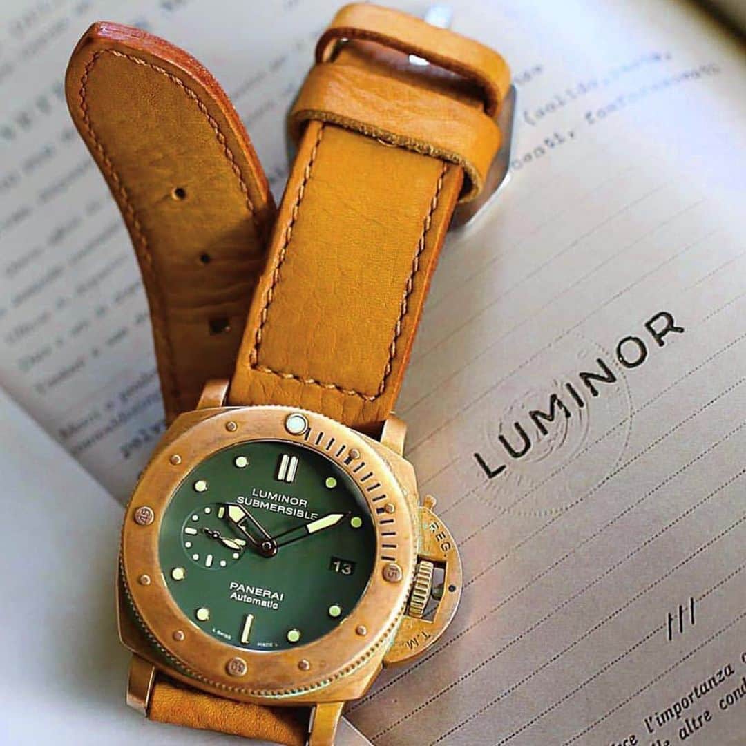 パネライさんのインスタグラム写真 - (パネライInstagram)「The OG Bronzo. The #Panerai #PAM382. Initially met with a lot of hate. This eventually won the hearts of everyone and became one of the hardest and most sought after releases from Panerai. Every variation has pretty much sold out instantly but this one holds a place in my hearts because it started it all. #paneraicentral pic by @jackyeaton #paneraicentral」7月5日 3時18分 - paneraicentral