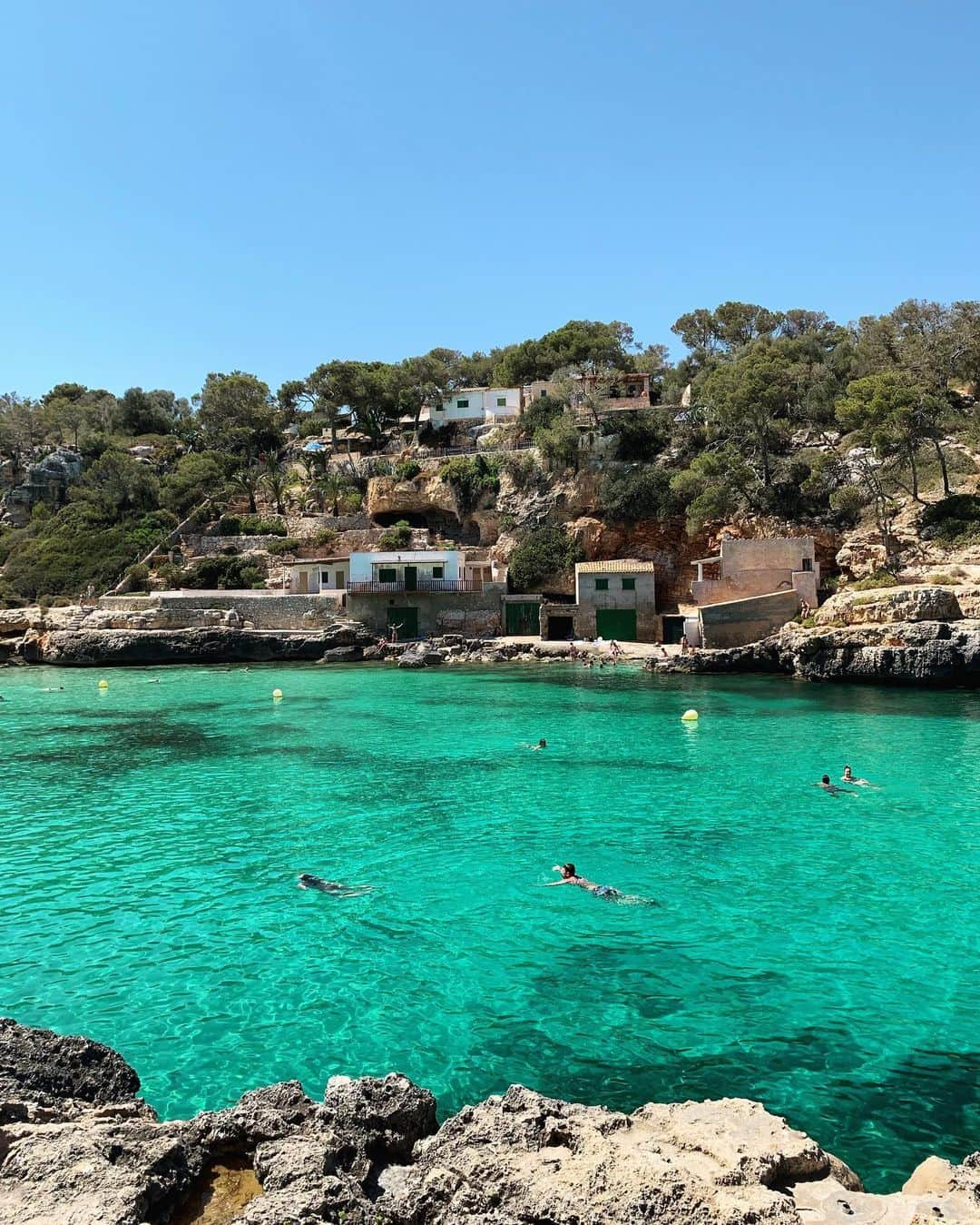 エミリー・ラタコウスキーさんのインスタグラム写真 - (エミリー・ラタコウスキーInstagram)「MALLORCA! 🇪🇸 I spent every summer of my childhood up until the age of 14 in a little town called Sant Joan in the middle of Mallorca. I hadn’t been back in 10 years and returning to rediscover the island as an adult was an unbelievable experience. Gracias por un viaje increible! ❤️ T'estimo Mallorca, tens un lloc especial al meu cor.」7月5日 3時14分 - emrata