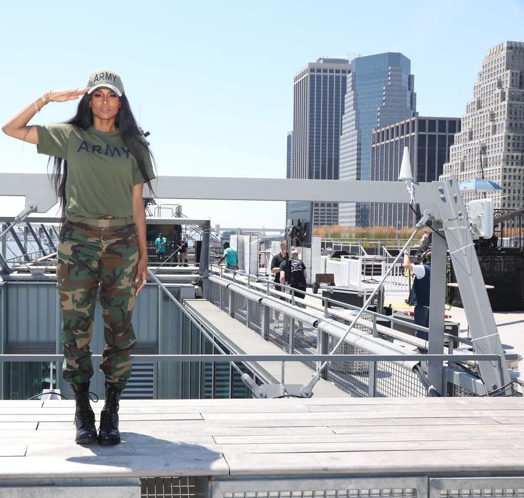 シアラさんのインスタグラム写真 - (シアラInstagram)「Happy #4th 🇺🇸. Proud #MilitaryBrat! #NYC」7月5日 3時52分 - ciara