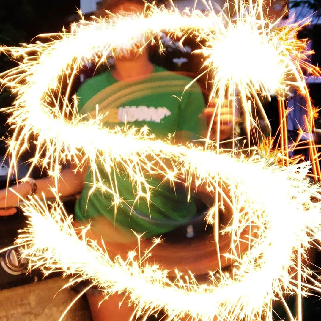 Official Subwayさんのインスタグラム写真 - (Official SubwayInstagram)「S is for summer, sparklers, and Subway 💥 #Happy4thofJuly」7月5日 4時01分 - subway