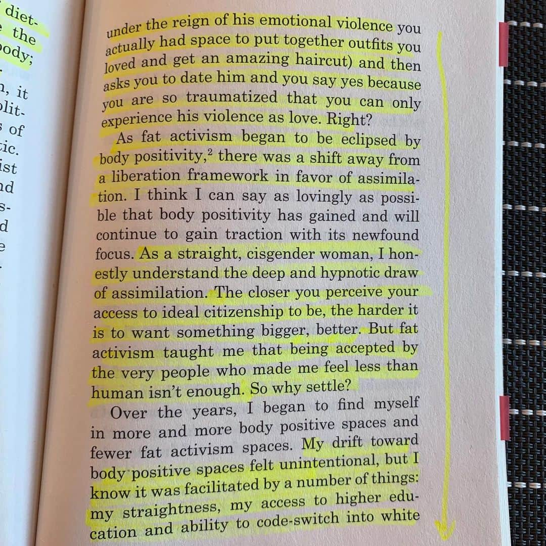 マット・マクゴリーさんのインスタグラム写真 - (マット・マクゴリーInstagram)「"You Have The Right To Remain Fat" by Virgie Tovar ( @virgietovar ) # Wheeeeeeewwwww.  This is a tiny book but it packs such a huge punch.  Every sentence is a gem and every page a manifesto that breaks down fatphobia and other intersecting forms of oppression with precision.  I frequently found myself nodding my head (perhaps too aggressively) as I read along, and excitedly sharing excerpts with my friends.  This will definitely be one of my go-to books to recommend for people interested in understanding anti-fatness and how it is a necessary part of social justice.  Just read a few of the pages and you can see why for yourself.  I think it’s also an important read for people that are interested in body positivity whose bodies may not be the *most* marginalized. As with any other movement for social justice, those of us with more privilege need to be intentional with our practice of allyship.  Learning about how we have privilege, even when we are working through our own struggles with body image, is essential to making sure that the most marginalized are not left behind. As this has been the case with many social justice movements over the course of history. ❤️ # My Booklist: bit.ly/mcgreads (link in bio) #McGReads」7月5日 4時01分 - mattmcgorry