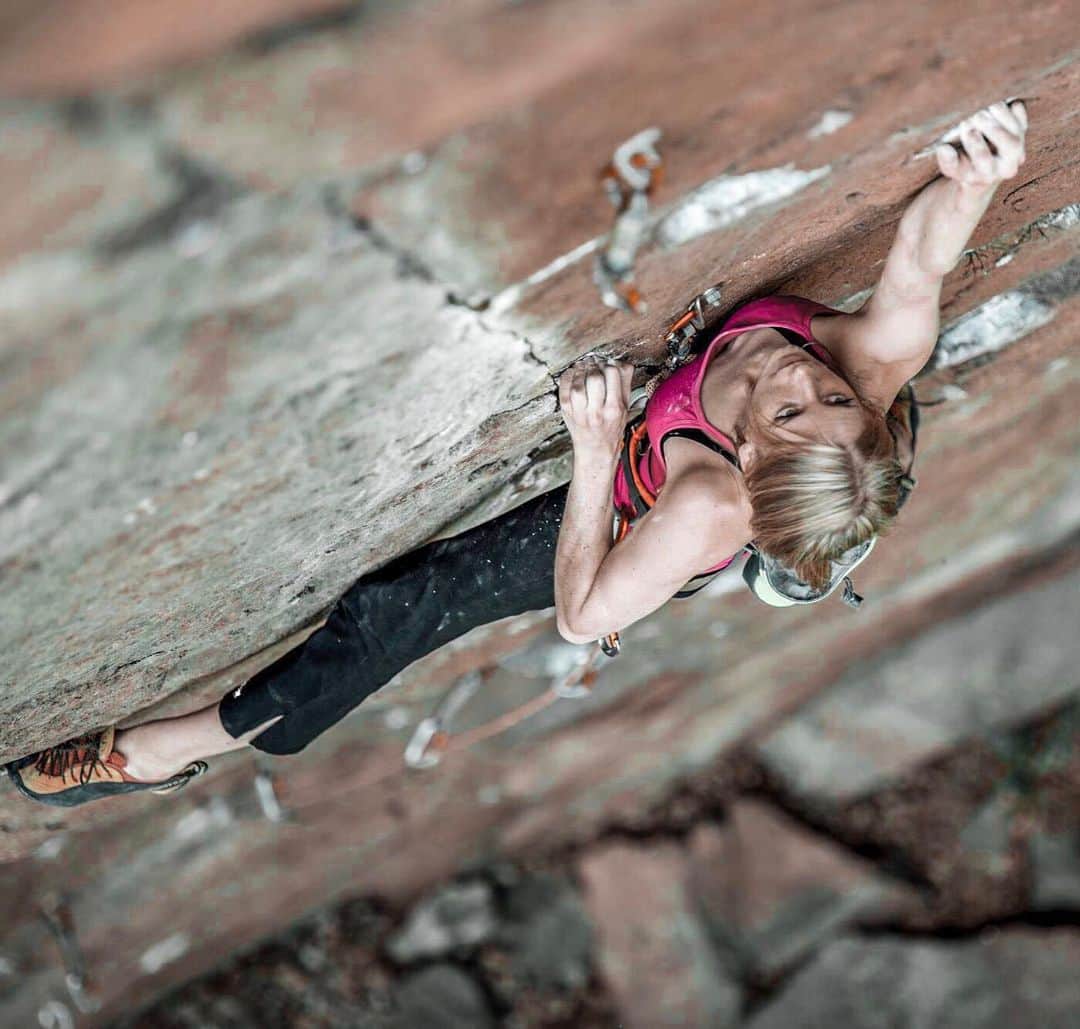 マチルダ・セーデルルンドさんのインスタグラム写真 - (マチルダ・セーデルルンドInstagram)「Solvik ✊🏼 crazy good! Granite sport climbing at its finest」7月5日 3時59分 - matilda_soderlund
