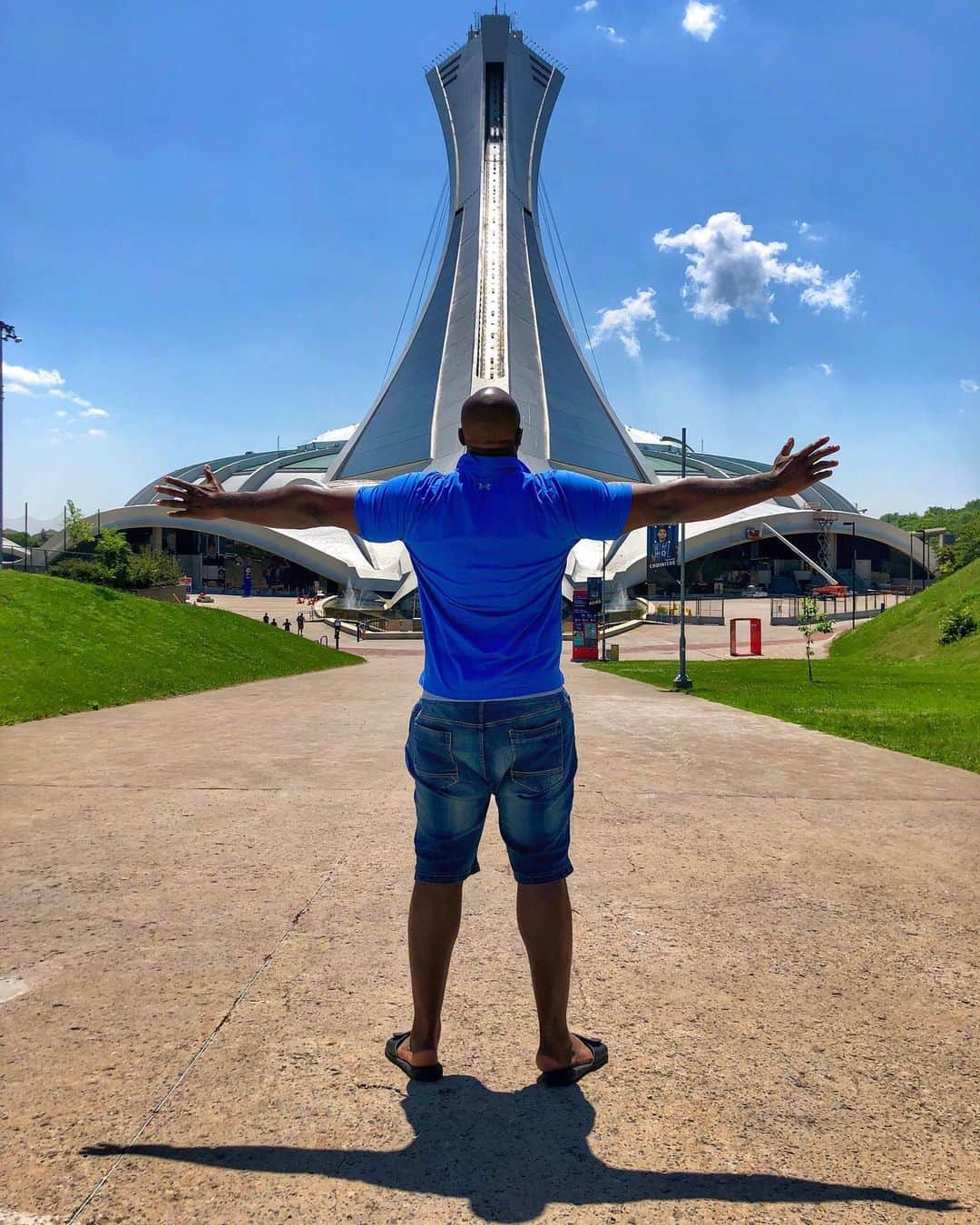 テディ・リネールさんのインスタグラム写真 - (テディ・リネールInstagram)「🏟 Un monument rempli d’Histoire, l’impressionnant Stade Olympique de Montréal qui a accueilli les Jeux d’été de 1976 🤩」7月5日 4時14分 - teddyriner