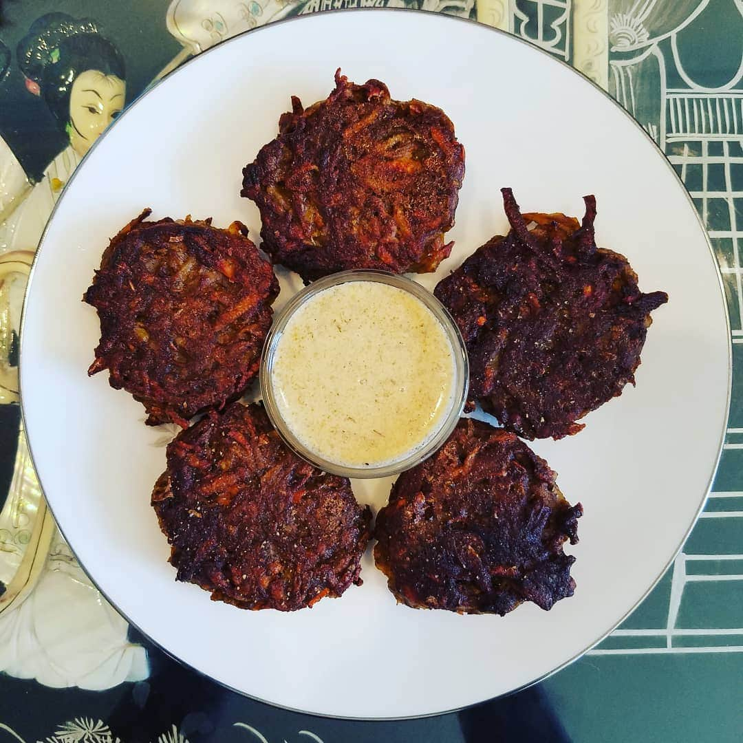 ガソリングラマーさんのインスタグラム写真 - (ガソリングラマーInstagram)「VEGAN BLACK GARLIC SWEET POTATO YELLOW POTATO FRITTERS 🥔🥔🥔🍠🍠🍠🌿🌿🌿🌶🌶🌶 #GASOLINEKITCHEN ADVENTURES  @imperfectproduce #sweetpotato #yellowpotato  @arrowheadmills #ORGANIC flour @sperofoods #veganegg #SCRAMBLIT @moonjuice #pinksalt  @mountainroseherbs smoked black pepper birdseye chili pepper kiawe smoked salt chili flakes  @blackgarlicna #blackgarlic puree  @latourangelleartisanoils #pestooil  DIPPING SAUCE @motherraw #ranchdressing  @followyourheart #vegenaise  #vegan #veganfood #whatveganseat #veganaf #vegansofinstagram #instavegan #veganrecipe #plantbased #veganfritters @gasolineglamour  #gasolineglamour #imperfectproduce  #arrowheadmills  #SPEROFOODS  #moonjuice #mountainroseherbs  #blackgarlicna #motherraw  #FOLLOWYOURHEART  #LATOURANGELLEARTISANOILS」7月5日 4時36分 - gasolineglamour