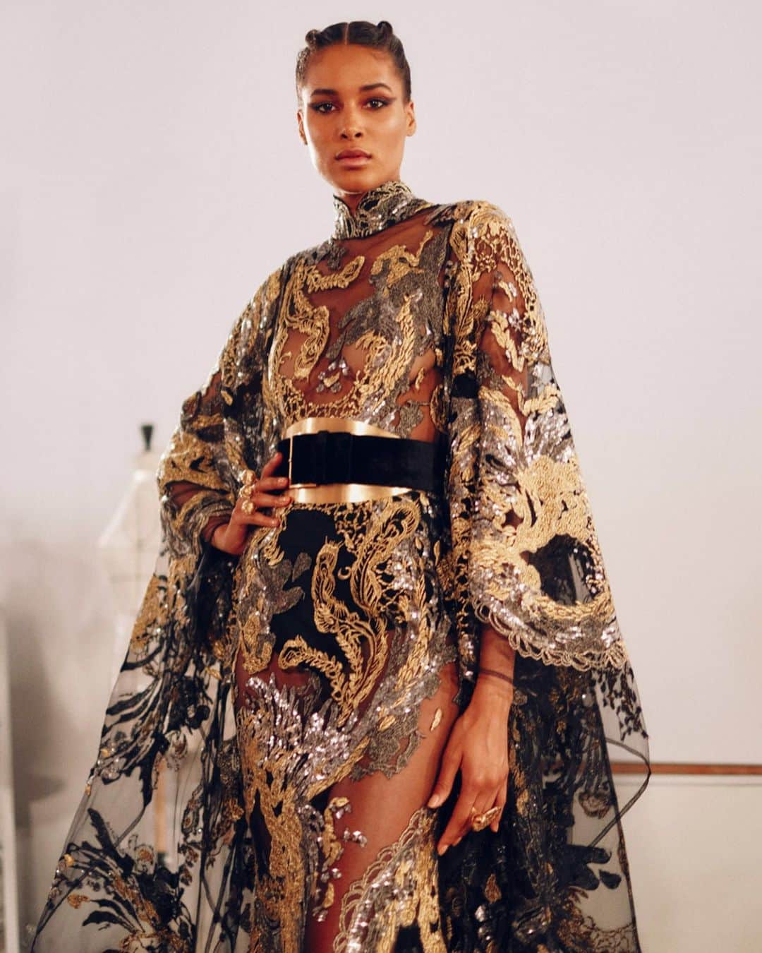 Vogue Italiaさんのインスタグラム写真 - (Vogue ItaliaInstagram)「@eliesaabworld Haute Couture Autumn Winter 2019-2020 presented in Paris. Take a look at #VogueBackstage by @jamstoker and see more on vogue.it #PFW #ELIESAABHCAW1920」7月5日 5時01分 - vogueitalia