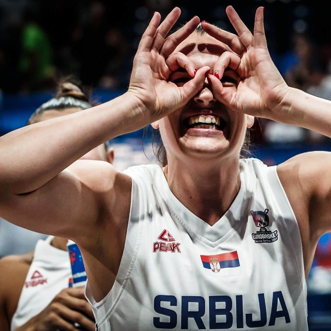FIBAさんのインスタグラム写真 - (FIBAInstagram)「🇷🇸 - 🇪🇸 - 🇫🇷 - 🇬🇧 Will play the @EuroBasketWomen Semi-Finals on Saturday! They also guaranteed their spots at next year's @Olympic Qualifying Tournaments! #EuroBasketWomen #FIBAOQT」7月5日 5時44分 - fiba