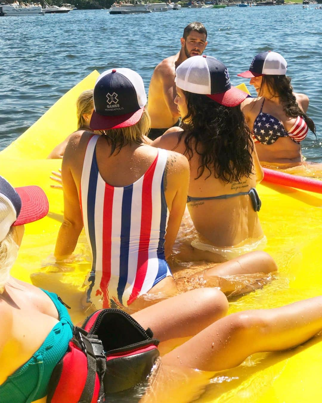 X Gamesさんのインスタグラム写真 - (X GamesInstagram)「🇺🇸 Where are you celebrating the 4th of July? 🇺🇸 ⠀⠀⠀ If you’re in the Minneapolis area, join #XGames at Prior Lake for FREE swag and FREE fun! 🇺🇸」7月5日 6時52分 - xgames