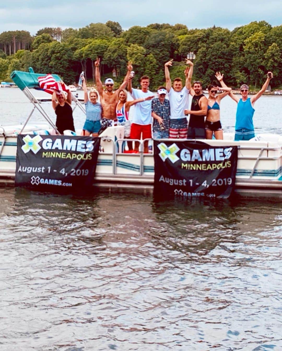 X Gamesさんのインスタグラム写真 - (X GamesInstagram)「🇺🇸 Where are you celebrating the 4th of July? 🇺🇸 ⠀⠀⠀ If you’re in the Minneapolis area, join #XGames at Prior Lake for FREE swag and FREE fun! 🇺🇸」7月5日 6時52分 - xgames