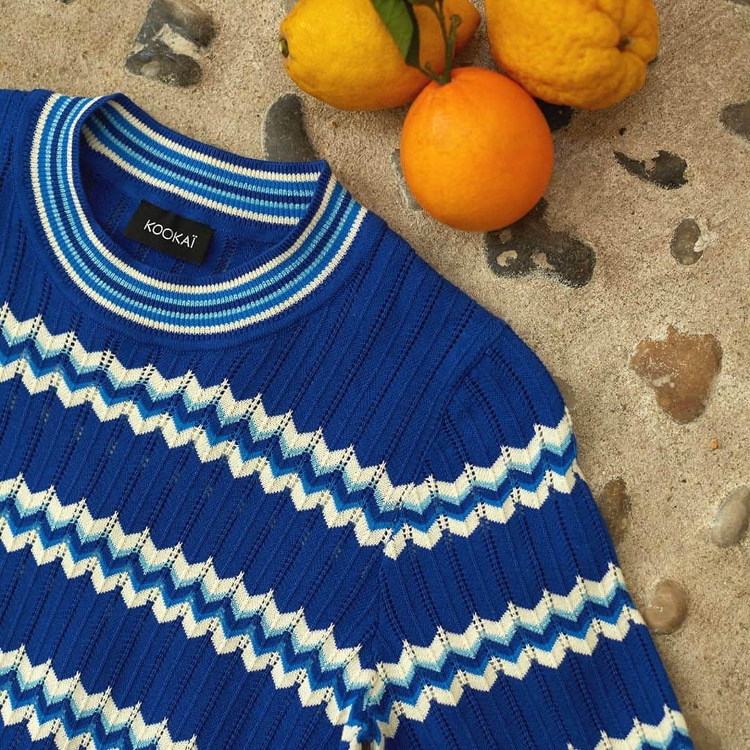 クーカイのインスタグラム：「Ajoutez de la maille à votre été avec notre Pull Zig Zag à manches courtes ! . . . #kookaiette #fashion #outfit #style」