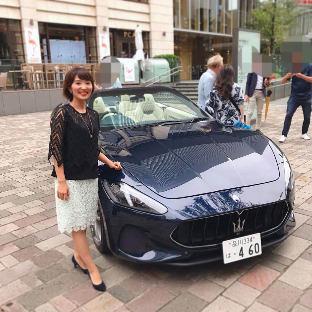 新田朝子さんのインスタグラム写真 - (新田朝子Instagram)「車買いました、、💓 嘘です。笑 . お世話になっているイタリア商工会議所が開催する「イタリア・アモーレ・ミオ！」。今年は赤坂サカスで、明日明後日の２日間行われます✨ . プレスイベントで、記念にスポンサーのMASERATIと写真を撮りました。かっこいー！！笑 . イタリアの食や芸術などの文化を堪能できる、イタリアンフェスティバルということで、イタリアに恋しちゃいましょう❤️ . #italy #iccj @iccjtokyo #loveitaly #maserati #akasaka #amolemio #italian #イタリア #イタリア好きな人と繋がりたい #🇮🇹 #🚗 #🍕」7月5日 18時39分 - asako.nitta