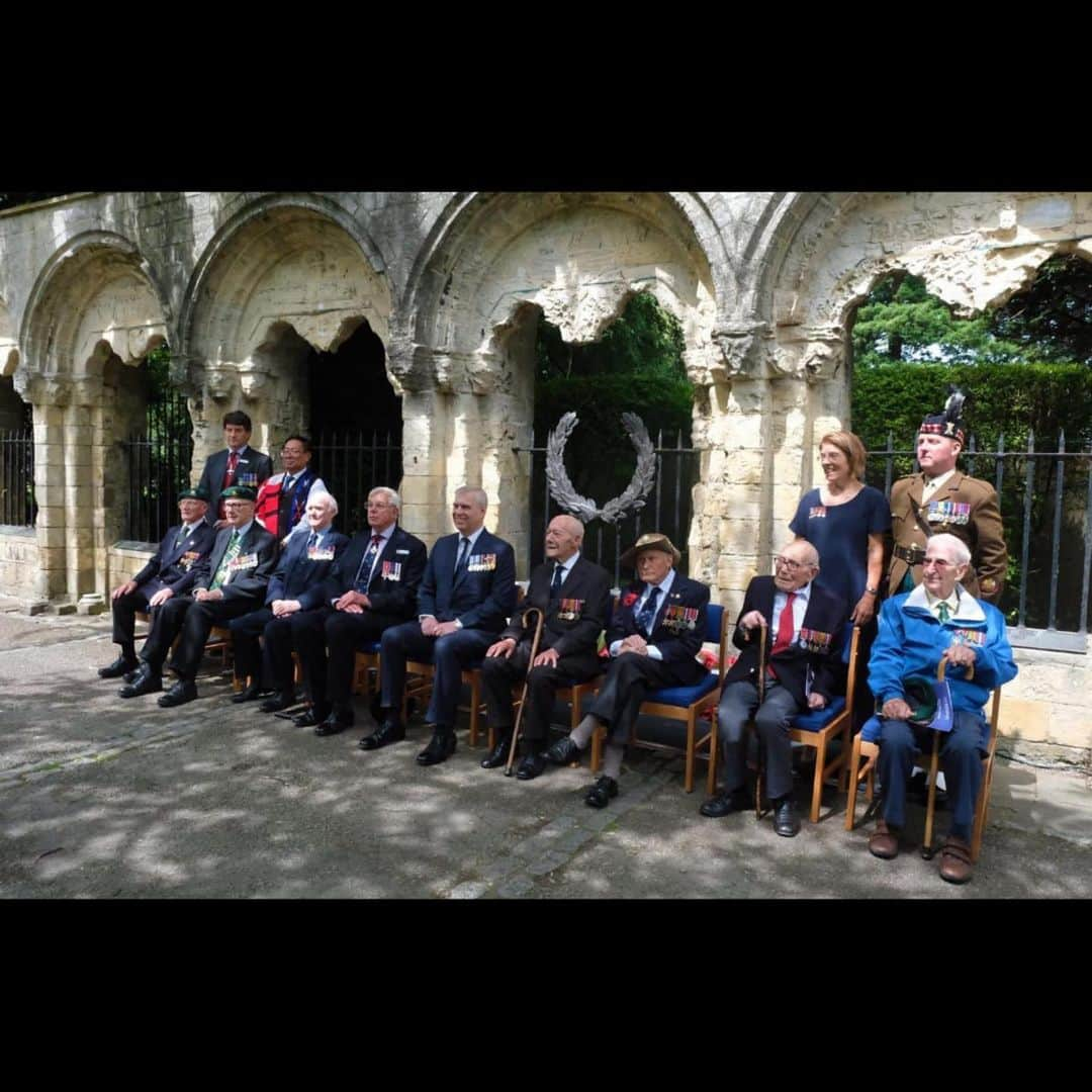 ロイヤル・ファミリーさんのインスタグラム写真 - (ロイヤル・ファミリーInstagram)「Yesterday, @hrhthedukeofyork Patron of the Kohima Educational Trust attended the 75th Anniversary of the Battle of Kohima Service at York Minster. HRH visited Kohima, Nagaland, during his visit to India as part of The Queen’s Diamond Jubilee celebrations in 2012. #Kohima75 Inspired by what he saw in 2012, later that year The Duke invited Kohima Veterans to Buckingham Palace (📷 five) and accepted the invitation to become Patron of the Kohima Educational Trust, which raises funds to improve lives in the area around Kohima in order to repay the debt of gratitude to the local population (Naga’s) for their help during the battle. The battle is known as a turning point in WW2 when Japan – attempting to invade India across the Naga Hills – was defeated. Yesterday, The Duke laid a wreath at the memorial and seven Veterans of the Battle of Kohima were also able to attend to lay wreaths.」7月5日 18時47分 - theroyalfamily