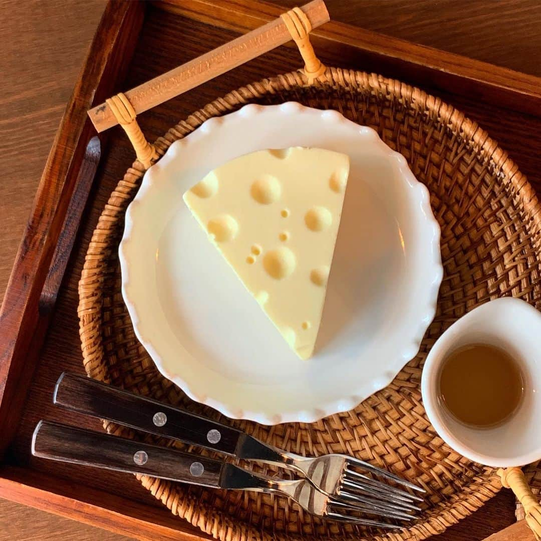 ビヤさんのインスタグラム写真 - (ビヤInstagram)「☕️🧀🍴」7月5日 10時29分 - b_2ya