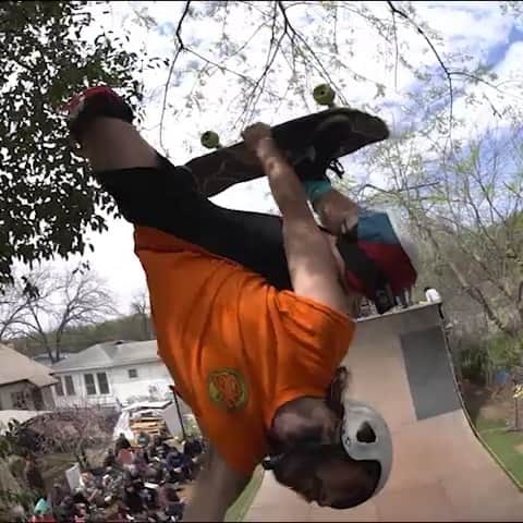 スラッシャーのインスタグラム：「👉🏽 @imagekiduniverse & @top.roman at Maggie’s Ramp in Texas. Full session on ThrasherMagazine.com 📡」
