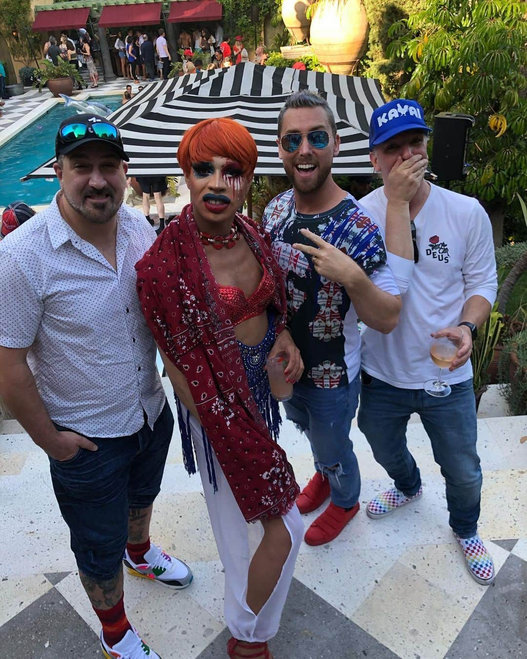 ランス・バスさんのインスタグラム写真 - (ランス・バスInstagram)「So this happened! Happy 4th! 🇺🇸 @oddlyyvie @jcchasezofficial @realjoeyfatone」7月5日 11時08分 - lancebass