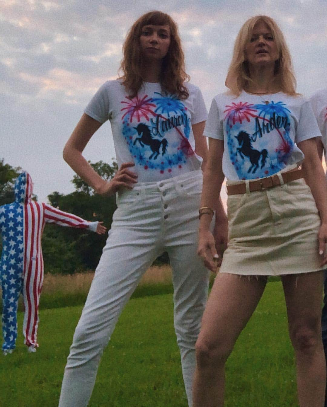 デビー・ライアンさんのインスタグラム写真 - (デビー・ライアンInstagram)「we got shirts made. #4thofjjuly」7月5日 11時23分 - debbyryan