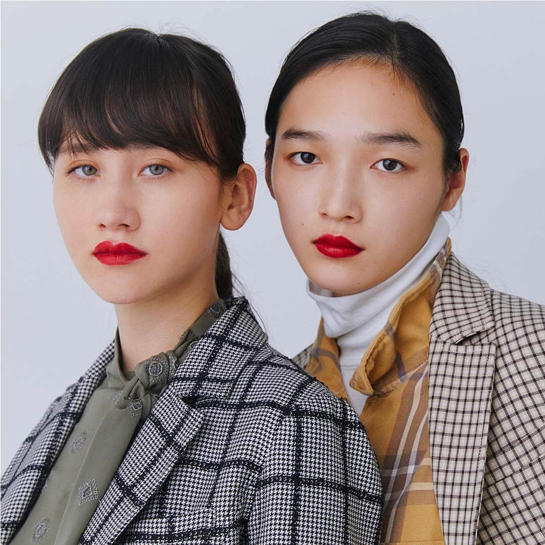 ルミネ公式のインスタグラム：「SPECIAL FASHION GUIDE 〜　summer to autumn . 夏から秋へとシーズンをつなぐ大人のスタイルをテーマに、 長く着られるアイテムや明日から役立つスタイリングをお届けします。  ぜひ参考にしてみてください。  詳細はルミネのホームページをチェック。 . #lumine #ルミネ #秋ファッション #秋コーデ #celford #beautyandyouth #spickandspan @celford_official @beautyandyouth_official @spickandspan_jp」