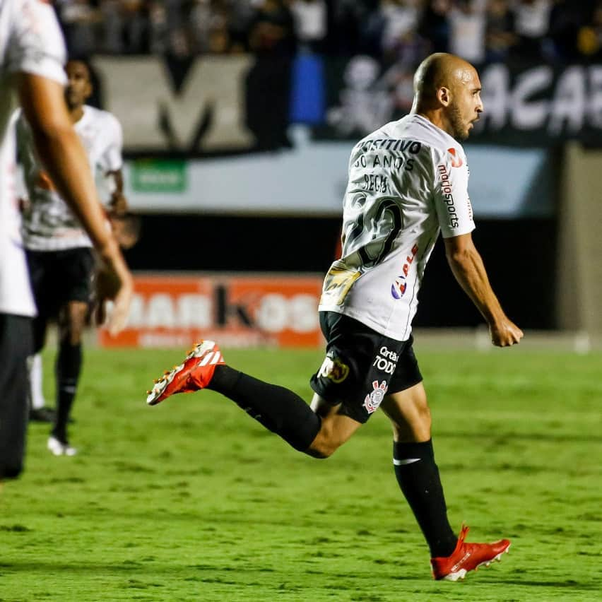 コリンチャンスさんのインスタグラム写真 - (コリンチャンスInstagram)「Com vocês, algumas fotos da vitória do Timão por 2 a 1, no amistoso contra o Vila Nova, no estádio Serra Dourada! ⠀ ⠀ 📷Rodrigo Gazzanel/Ag.Corinthians ⠀ #VILxSCCP #VaiCorinthians #Corinthianismo #FielAtéoFim#MeuBMG #NãoÉSóPatrocínio #TimeDoPovo #Corinthians #Timão#CorinthiansTV #FielTorcedor#AFielÉFoda #UmSoCorinthians #NikeFutebol #Joli #EstrellaGalicia #UniversidadeBrasilOficial #ÉPositivo #CorinthiansÉPositivo #LoucoPotyCorinthians #PostosALE #ALEnoTimão #TODOSportiCorinthians #CartãodeTODOSCorinthians #TODOSpeloTimão⠀ ⠀⠀」7月5日 11時55分 - corinthians