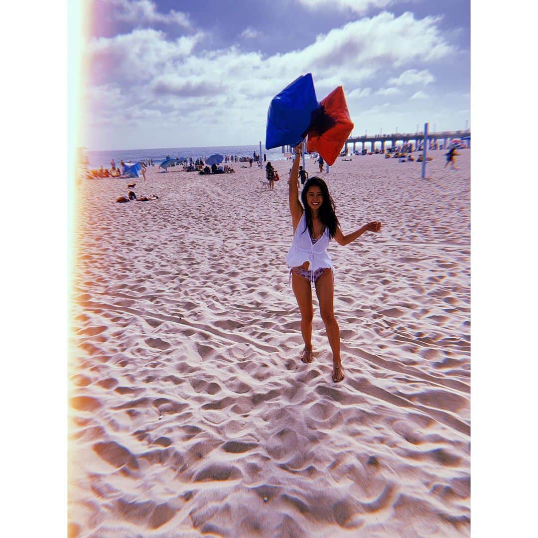 福山智可子のインスタグラム：「Good excuse to have a day drink 🇺🇸 . #july4th #holiday #whynot」