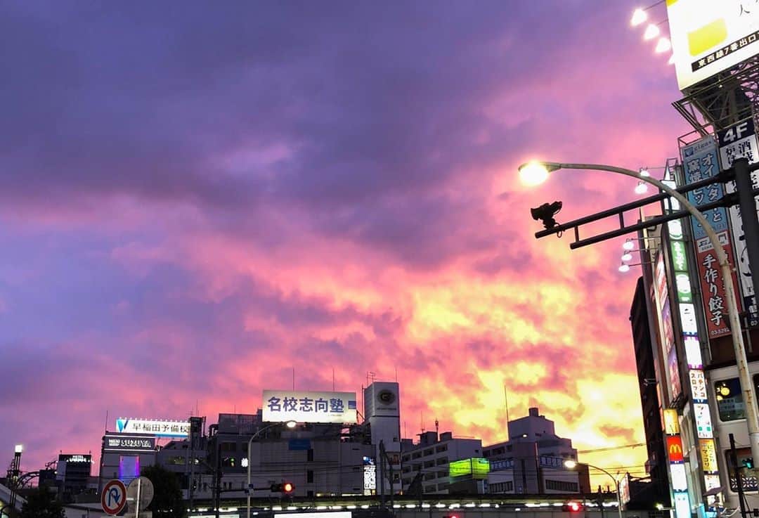 時任三郎さんのインスタグラム写真 - (時任三郎Instagram)「今日のロケ場所。空が燃えておったぞと。 #監察医朝顔」7月5日 19時11分 - tokitosaburo
