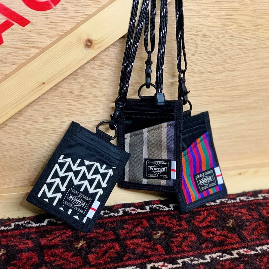 のインスタグラム：「‪WHIZ LIMITED×PORTER‬﻿ ‪Multi Holder‬﻿ ‪¥12,000＋税‬﻿ ﻿ ‪7月6日に19周年を迎えるWHIZ LIMITEDがPORTER STAND 東京駅店にて、『WHIZ LIMITED TRUNK SHOW』を開催します。‬﻿ ﻿ ‪開催期間は2019年7月6日（土）〜8月6日（火）‬﻿ ‪期間中はPORTERとのコラボレーションアイテムを始め続々と新アイテムを投入予定となっています。‬﻿ ﻿ ‪皆様のご来店お待ちしております。‬﻿ ﻿ #yoshidakaban #porter #luggagelabel #porteryoshida #porteryoshida #madeinjapan #japan #porterstand #shinagawa #tokyo #station #trunkshow #whiz #whizlimited #76 #lump #alexandergirard」