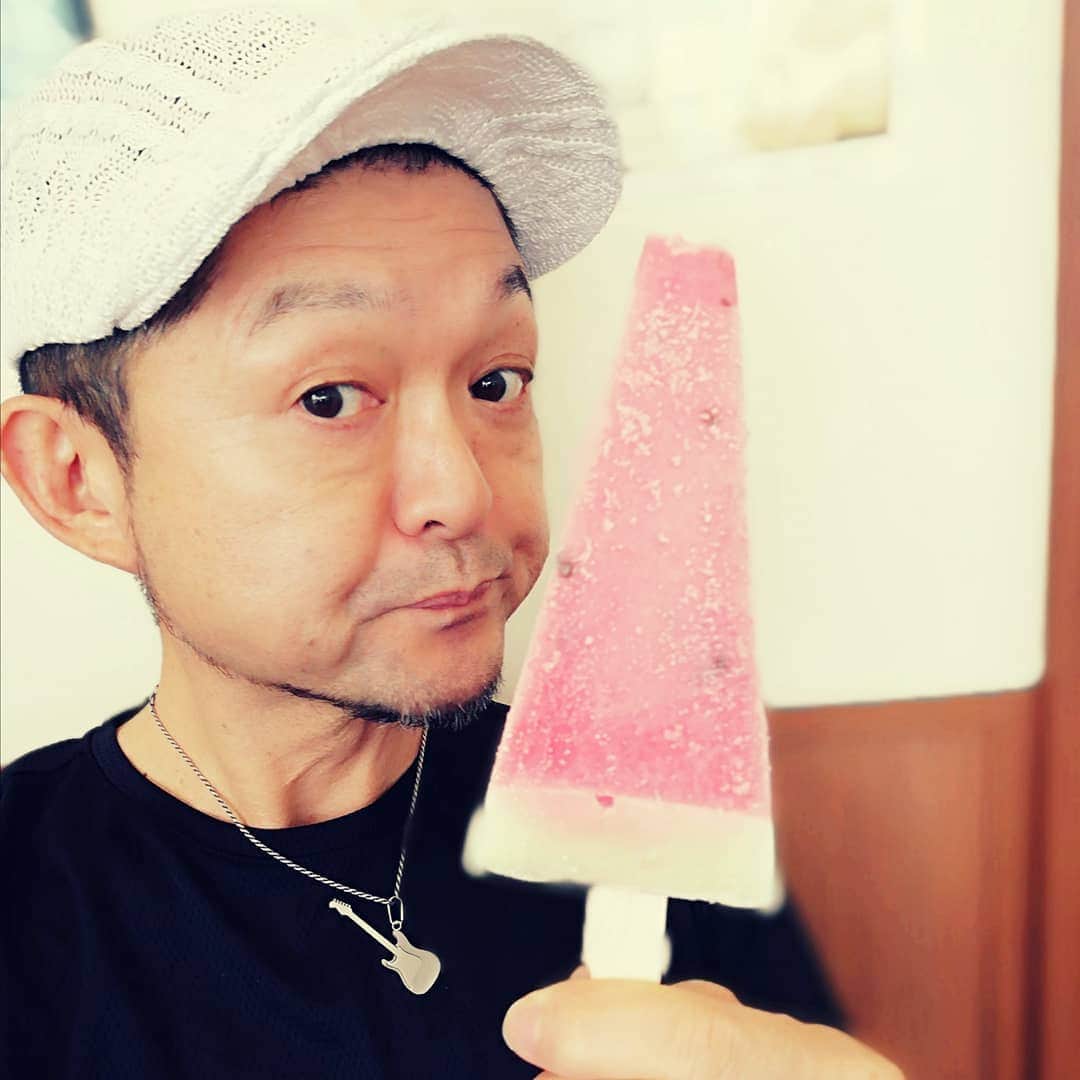 松本隆博のインスタグラム：「。 スイカバーヽ(^o^)丿」