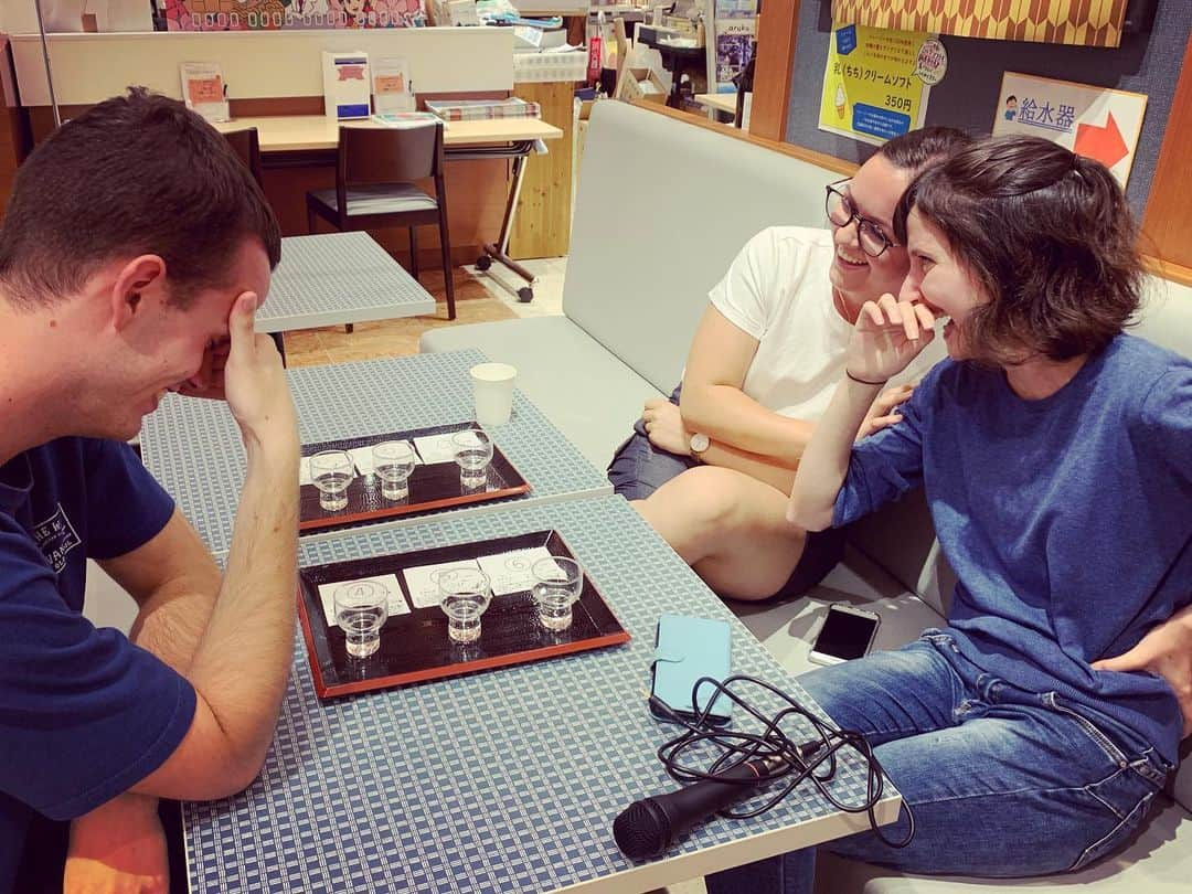 Rediscover Fukushimaさんのインスタグラム写真 - (Rediscover FukushimaInstagram)「A group of Fukushima University exchange students came to do a sake tasting at the Fukushima Products Promotion Center! They are currently making their way though samples of the 22 sake that won a gold award at this year’s Annual Japan Sake Awards. They were already looking pretty merry by the time I left them... (see last photo!)」7月5日 16時34分 - rediscoverfukushima