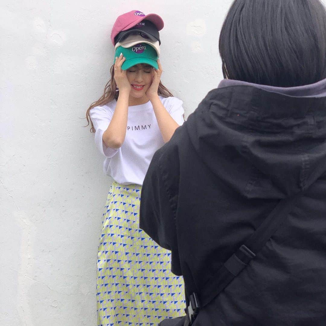 のインスタグラム：「@pimmy.jp のキャップはもうチェックしてくれたかな？﻿ ﻿ カラバリが多いので女性も男性も楽しんで頂けるかと思います♥︎﻿ check✔️してね🧢💕💕﻿ ﻿ #pimmy﻿ #みやフク」