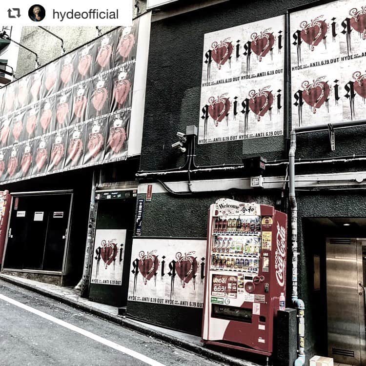 ASBee(アスビー)さんのインスタグラム写真 - (ASBee(アスビー)Instagram)「. #repost @hydeofficial #HydeTakingOverTokyo #ANTI #NeoTokyo #Tokyo #Shibuya」7月5日 16時49分 - asbee_jp