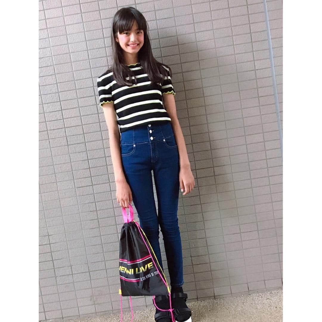 ニコ☆プチのインスタグラム：「😍プチモのふろくの使い方😍﻿ ﻿ ﻿ ﻿ 第7弾はミヅキ🤡﻿ ﻿ ﻿ 🌙ミヅキ🌙﻿ ダンスのレッスン着を入れています。﻿ ひもとラインのピンクがお気に入りです(*｀艸´)﻿ ﻿ ﻿ #ニコプチ﻿ #ニコプチふろく﻿ #プチモのふろくの使い方﻿ #ジェニィラブ﻿ #ナップサック﻿ #美月」