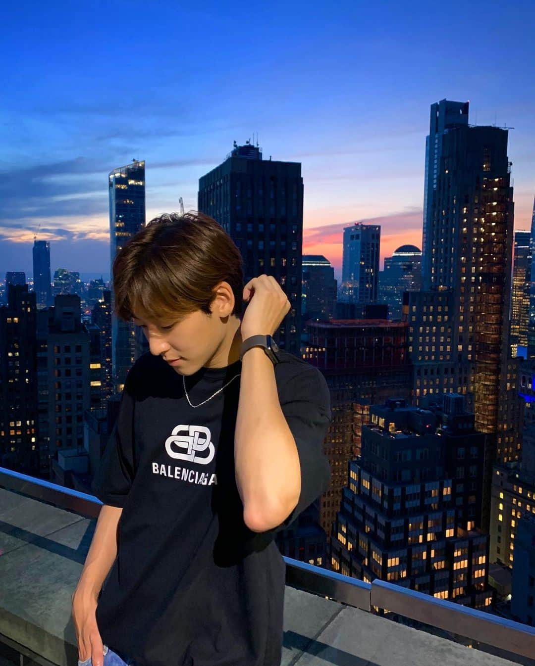 ケビン さんのインスタグラム写真 - (ケビン Instagram)「You light me up like the #NYC skyline🏙✨ #newyork #kcon19ny #kcon」7月5日 17時10分 - kevinwoo_official