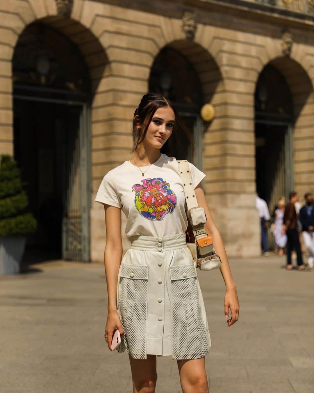 Vogue Italiaさんのインスタグラム写真 - (Vogue ItaliaInstagram)「Paris Haute Couture Week: all the best outfits worn by the models around the  city as seen by @piermodelsjam. See the full diary via link in bio. #PFW」7月6日 2時51分 - vogueitalia