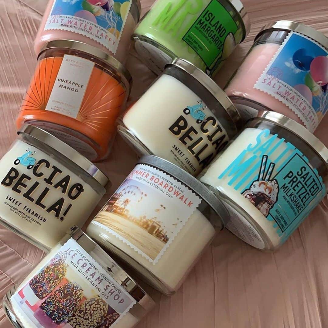 Bath & Body Worksさんのインスタグラム写真 - (Bath & Body WorksInstagram)「IN STORES ONLY ❗ Select 3-Wick Candles are $10.50! Leave a 🛍 if you're heading to the mall & tell us what fragrance you're on the hunt for!」7月6日 3時32分 - bathandbodyworks