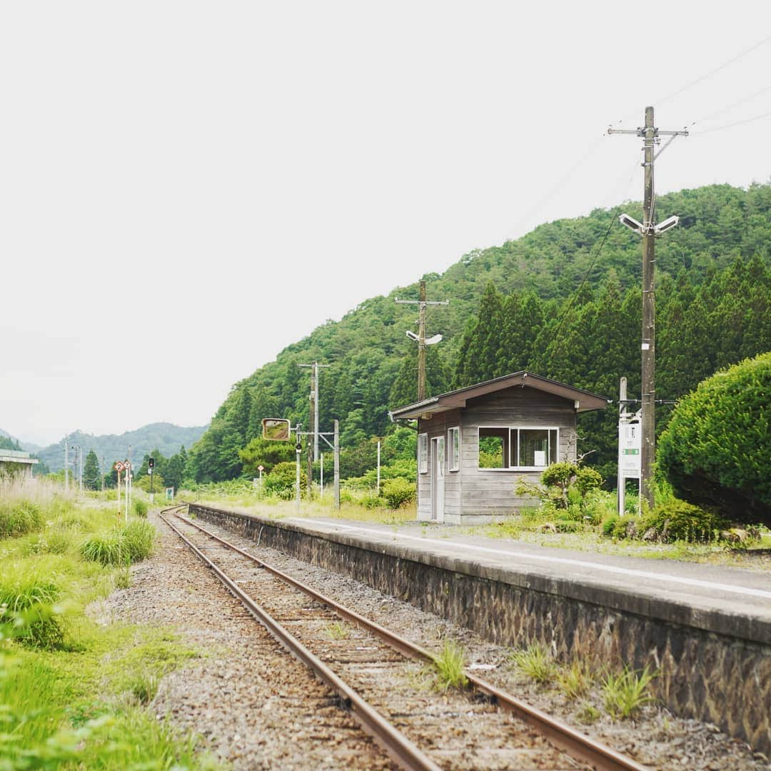 森まさこさんのインスタグラム写真 - (森まさこInstagram)「今朝、川前にてご挨拶させていただいているときに、川前駅に少し寄りました。 めまぐるしい選挙期間中にも、ほっと落ち着く素敵な景色でした。  #森まさこ #ふくしまを守る #選挙 #参院選 #参議院選挙 #令和最初の選挙 #カメラのある選挙 #全力 #想い #福島 #故郷 #川前 #2019 #令和 #夏」7月5日 19時14分 - mori_masako_