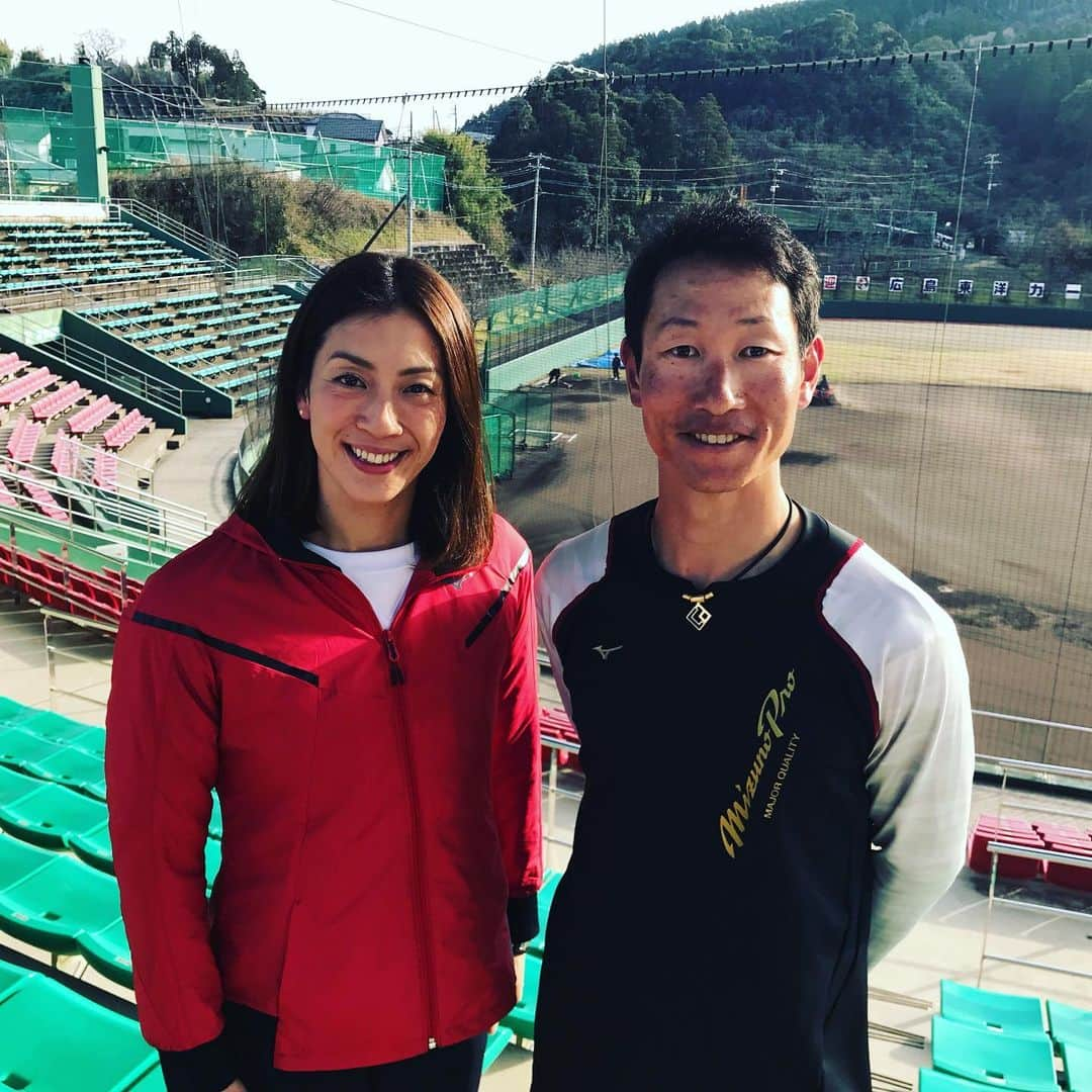 寺川綾さんのインスタグラム写真 - (寺川綾Instagram)「今日の報道ステーション。 スポーツコーナーでは、胃癌を患ってから、現在一軍復帰を目指す広島の赤松真人選手の企画です。 #報道ステーション #スポーツ #fridaynight」7月5日 19時33分 - terakawaaya_official