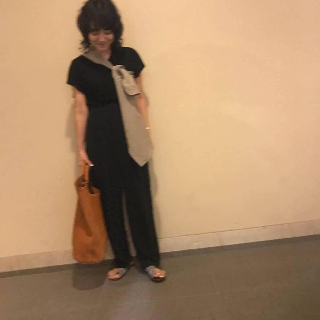 金子綾さんのインスタグラム写真 - (金子綾Instagram)「today's... #ootd  #akcloset  #shootingday  体力と頭を使い切った… ボロボロだからブレてるくらいが丁度良い😏」7月5日 19時39分 - ayaaa0707