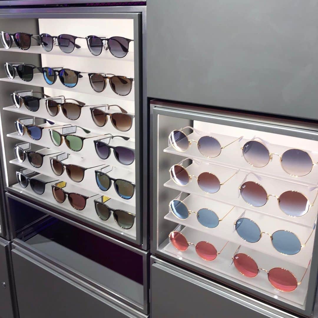 理絵さんのインスタグラム写真 - (理絵Instagram)「Ray-Ban Store SHIBUYAオープン1周年アニバーサリーパーティー  #raybanshibuya #レイバン渋谷1周年 #rayban #レイバン #sunglasses #선글라스 #レイバンサングラス #サングラス」7月5日 20時17分 - ____rie____