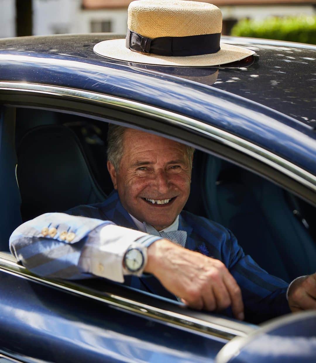 ハケットのインスタグラム：「@mrjhackett en route to Henley Royal Regatta to enjoy the spectacle of quarter finals day. The best of luck to all the competitors racing today from all of us at Hackett!  #HenleyRoyalRegatta #hackett #blazersofglory」