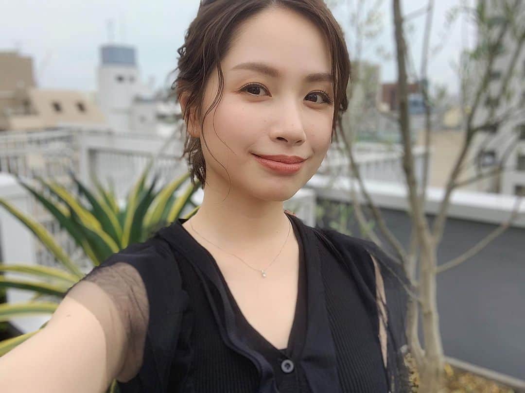 のインスタグラム：「やってもらうメイク💄はやっぱり違うねー🤭✨ ・ ・ #収録 #ゲスト #お楽しみに  #寺田有希 #teradayuki」