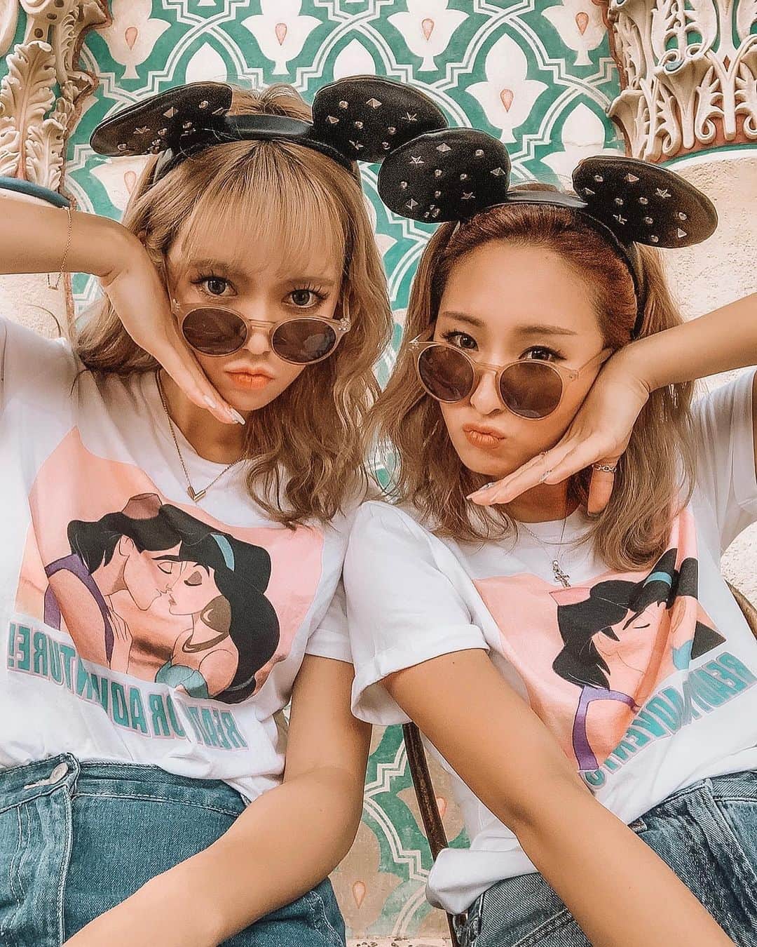 のインスタグラム：「ㅤㅤㅤㅤㅤㅤㅤㅤㅤㅤㅤㅤㅤ Disney Selfie⭐︎ 1 , 2 , or 3 ？📷🤪😍🥳 ㅤㅤㅤㅤㅤㅤㅤㅤㅤㅤㅤㅤㅤ 何枚目がすき？(笑) ㅤㅤㅤㅤㅤㅤㅤㅤㅤㅤㅤㅤㅤ  適当なかんじのセルフィ〜📷 次にはるよちゃんに再会するのは 月末からの、、✈️🌍 ちょっと2人で冒険にいくんだ！w ㅤㅤㅤㅤㅤㅤㅤㅤㅤㅤㅤㅤㅤ お揃いでつけてるサングラスは @flex_japan 🕶 オシャレでかっわいーんだ♡ 他のもGETしたから写メまててね♡(笑) ㅤㅤㅤㅤㅤㅤㅤㅤㅤㅤㅤㅤㅤ ㅤㅤㅤㅤㅤㅤㅤㅤㅤㅤㅤㅤㅤ ㅤㅤㅤㅤㅤㅤㅤㅤㅤㅤㅤㅤㅤ  これでディズニーpic一旦おわり🐭 ㅤㅤㅤㅤㅤㅤㅤㅤㅤㅤㅤㅤㅤ ㅤㅤㅤㅤㅤㅤㅤㅤㅤㅤㅤㅤㅤ ――――――――――――― ㅤㅤㅤㅤㅤㅤㅤㅤㅤㅤㅤㅤㅤ ㅤㅤㅤㅤㅤㅤㅤㅤㅤㅤㅤㅤㅤ 🗺 #日本 #japan  ㅤㅤㅤㅤㅤㅤㅤㅤㅤㅤㅤㅤㅤ 📍#TDS #tokyodisneysea #ディズニーシー  ㅤㅤㅤㅤㅤㅤㅤㅤㅤㅤㅤㅤㅤ ――――――――――――― ㅤㅤㅤㅤㅤㅤㅤㅤㅤㅤㅤㅤㅤ」